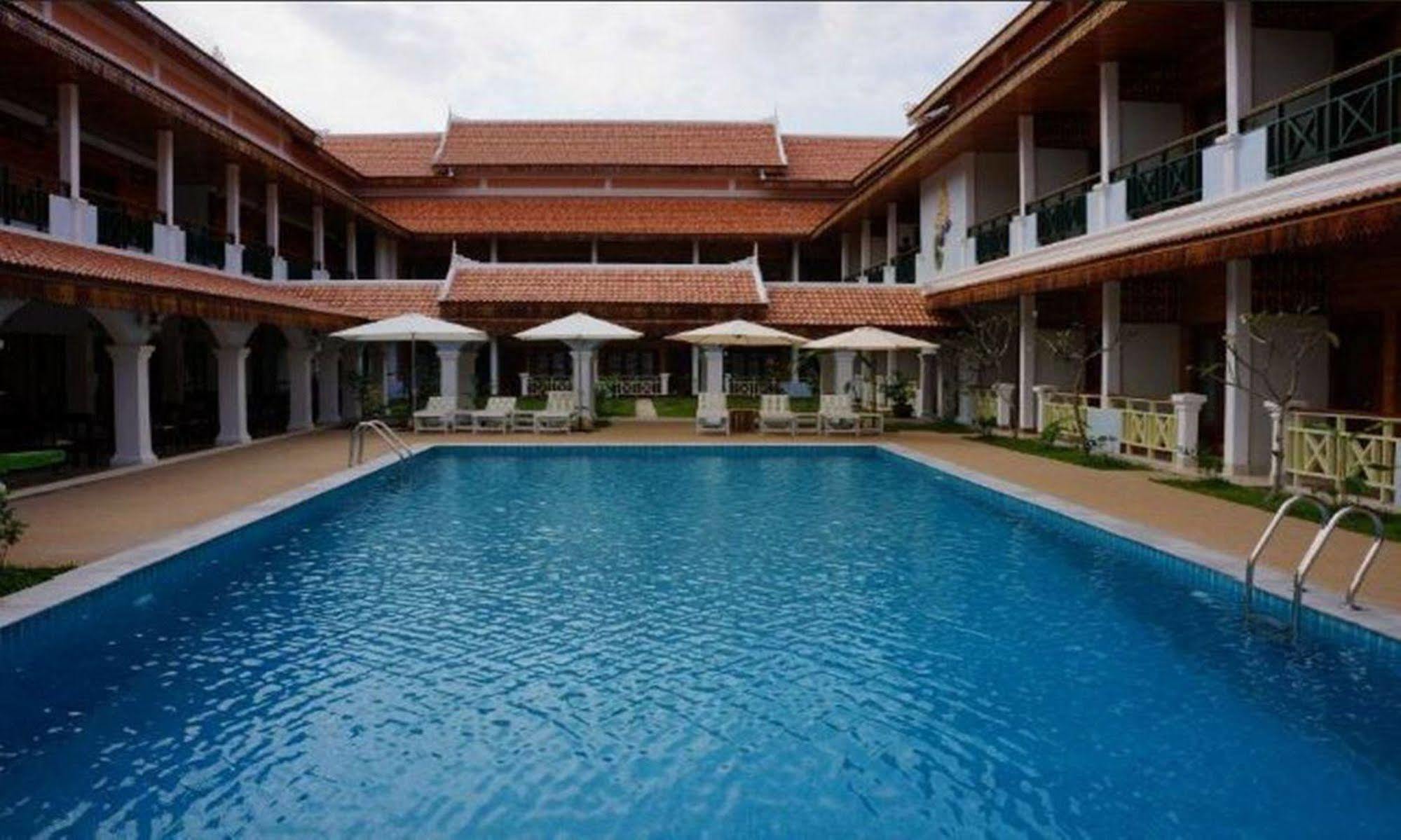 โรงแรมวันชนะ หลวงพระบาง ภายนอก รูปภาพ